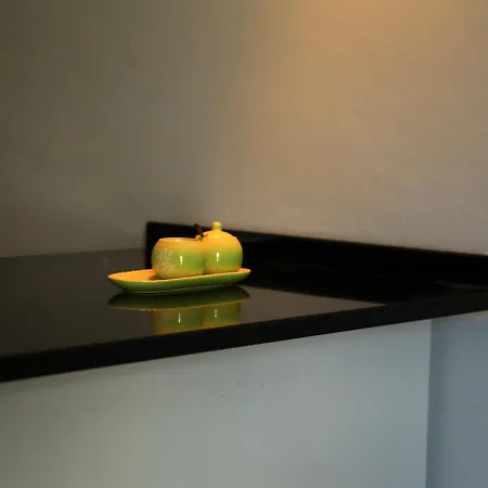Apartel Sea View 1 *