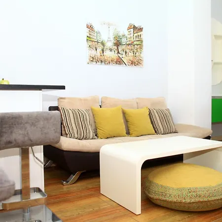 Apartel Sea View 1 *